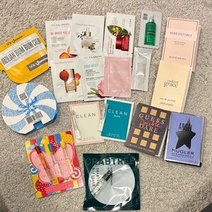 Assorted Skincare Sample Set 18